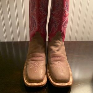 Beautiful ladies JUSTIN Cowboy Boots